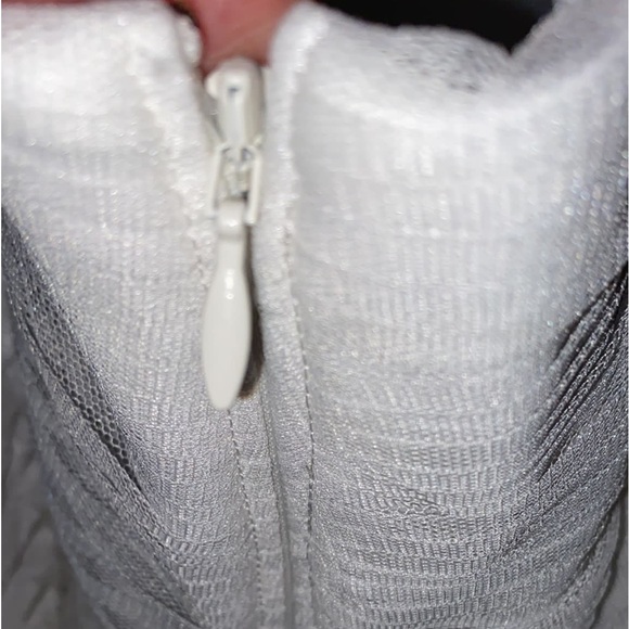 Sleeveless Shirred Tulle Midi Dress Ivory Adrianna Papell - Picture 4 of 10